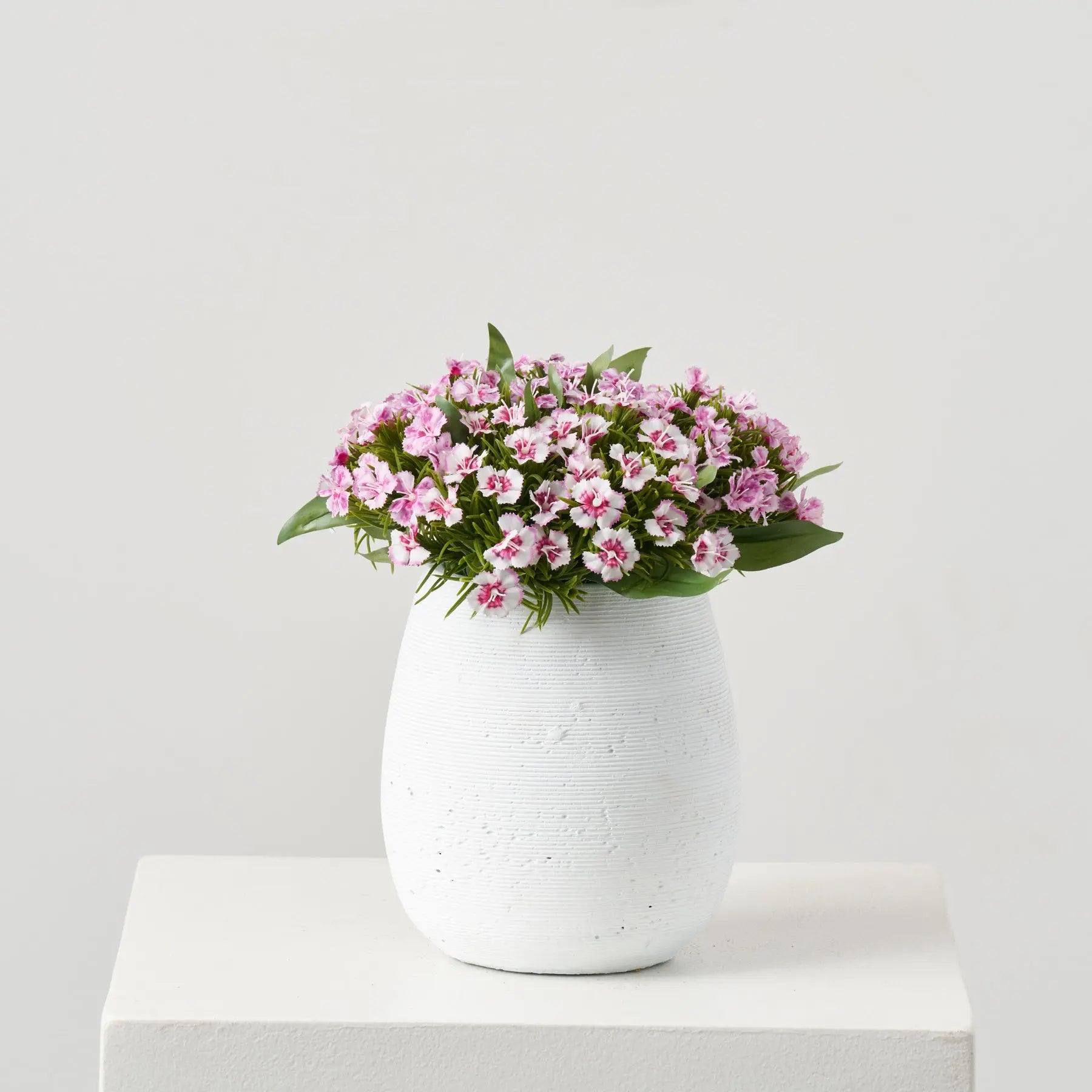 AR1861MixedRealTouchPurple_LavenderMiniDianthusBloomsSpringFloralArrangementCenterpiece_1.jpg Mixed Real Touch Purple and Lavender Mini Dianthus Blooms Spring Floral Arrangement Centerpiece