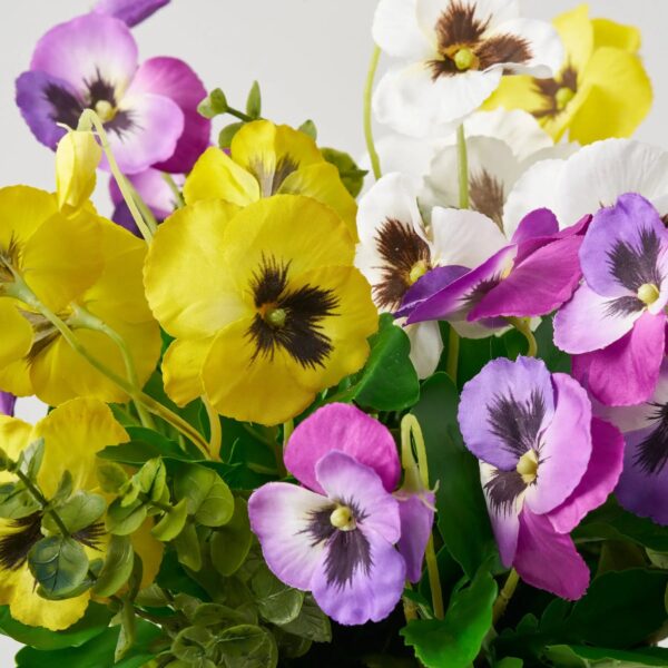 Close-up of bloom cluster detail on this Small Mixed Yellow, White Box Filler Arrangement