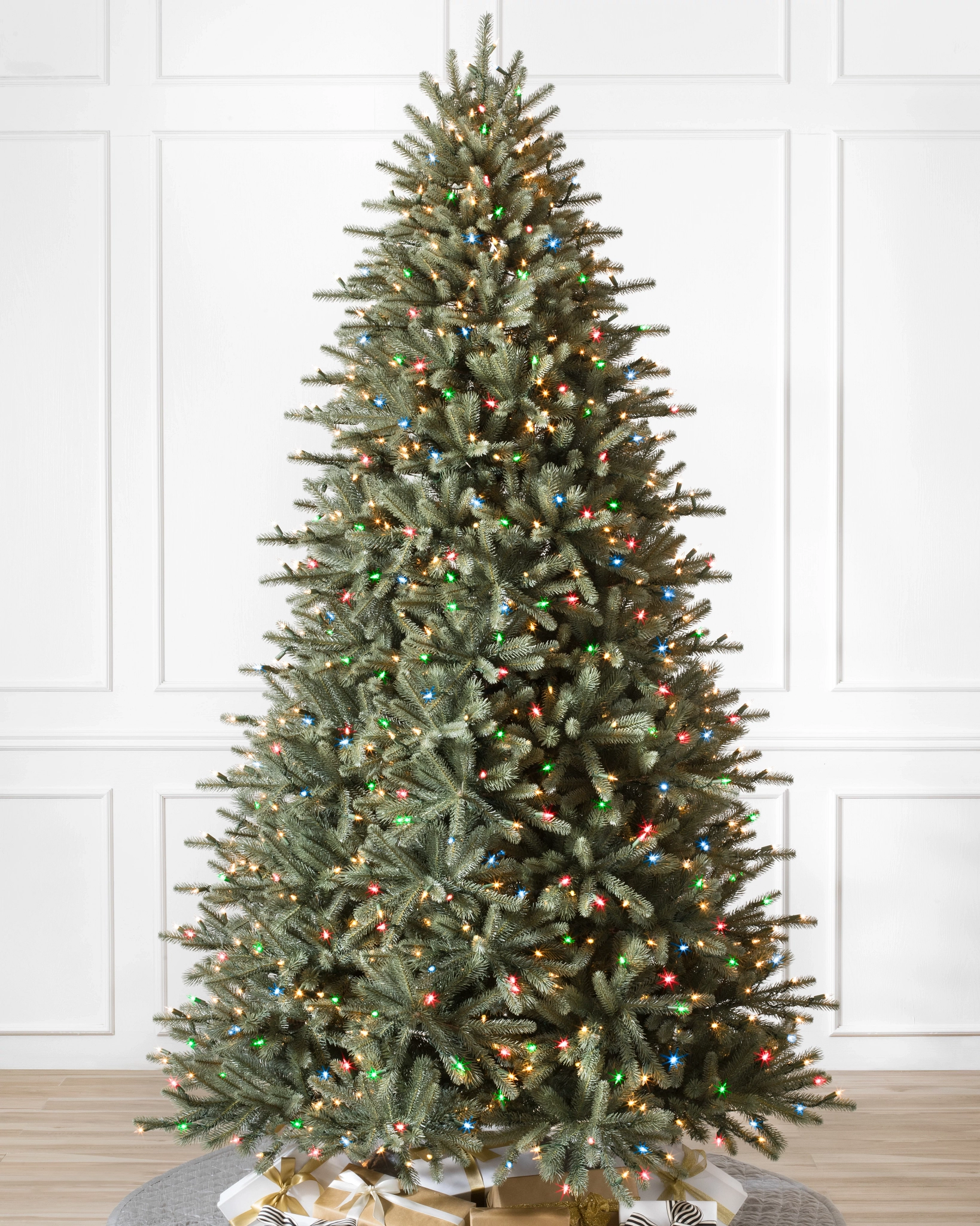 BSE-F_BH-Blue-Spruce-Flip-Tree_LEDCPLUSC_SSC-30.webp BH Blue Spruce Flip TreeĀ®