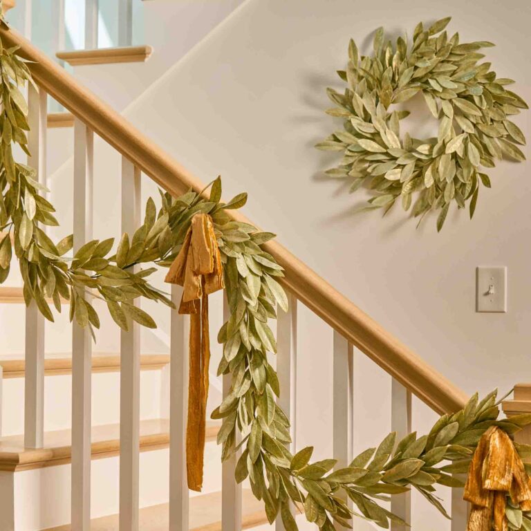 Sage Green Gold Brushed Bay Leaf Fall Christmas Holiday Mantle Garland - 6 Foot