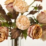 Close-up of vase silhouette detail on this Autumnal Beauty - Beige Brown Crystal Block Vase