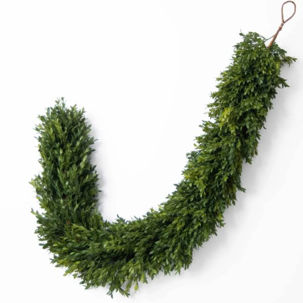Green Boxwood Artificial All Seasons Greenery Mantel Garland Table Runner - 5 Foot