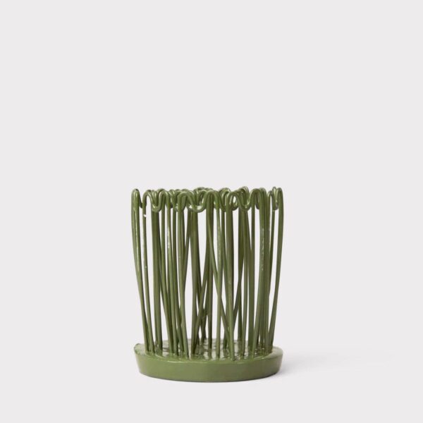 Close-up of vase silhouette detail on this Small Flower Hairpin Frog Holder - 2 inch