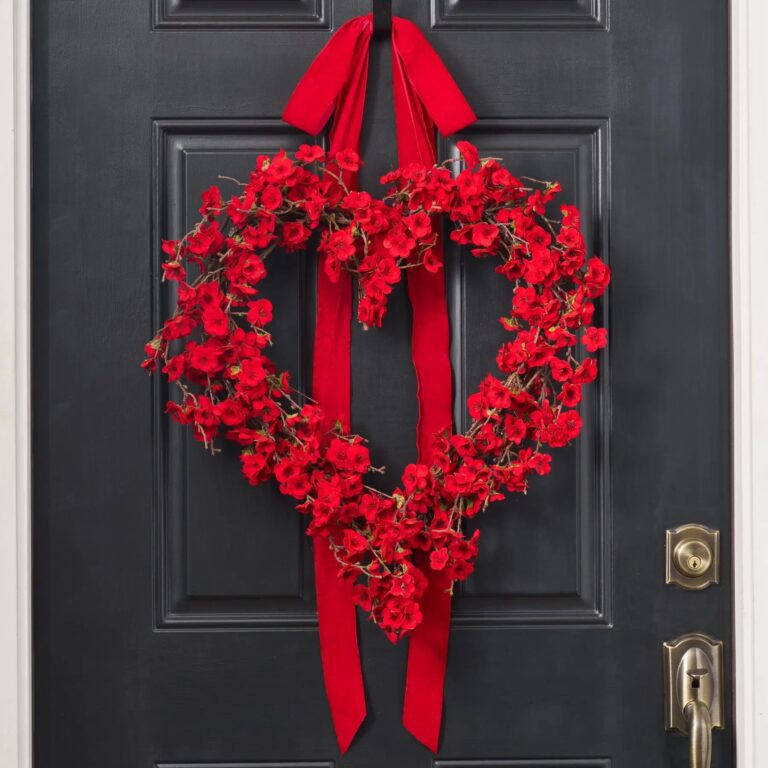 Luxe in Love - Red Velvet Cherry Blossoms Heart Bow Hanger