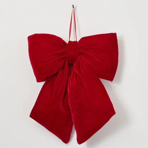 Close-up of blooms and berries on this Oversized Large Red Velvet Puffed Holiday Christmas Bow