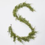 Seeding Winter Juniper Berry Greenery Classic Christmas Garland Holiday Table Runner