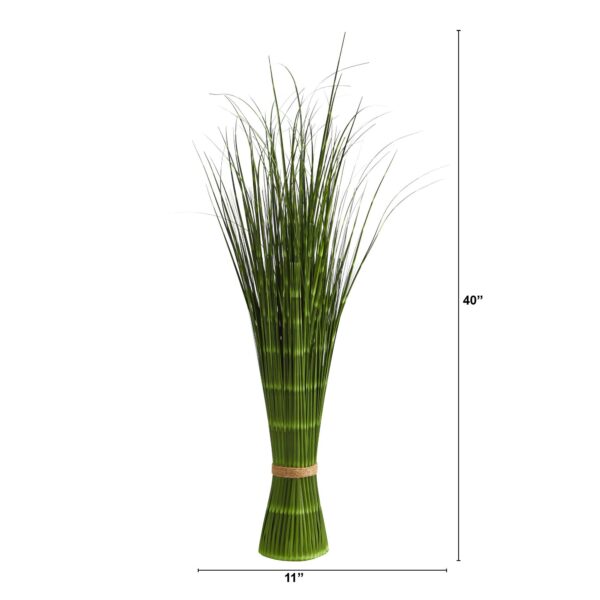 Close-up of leaf foliage texture on this 40' Onion Grass Artificial Plant