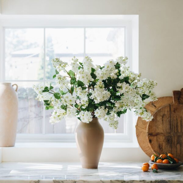 Large White Lilac Spring Design